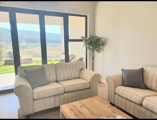 3 BEDROOM TOWNHOUSE SOLD IN ST JOHNS VILLAGE